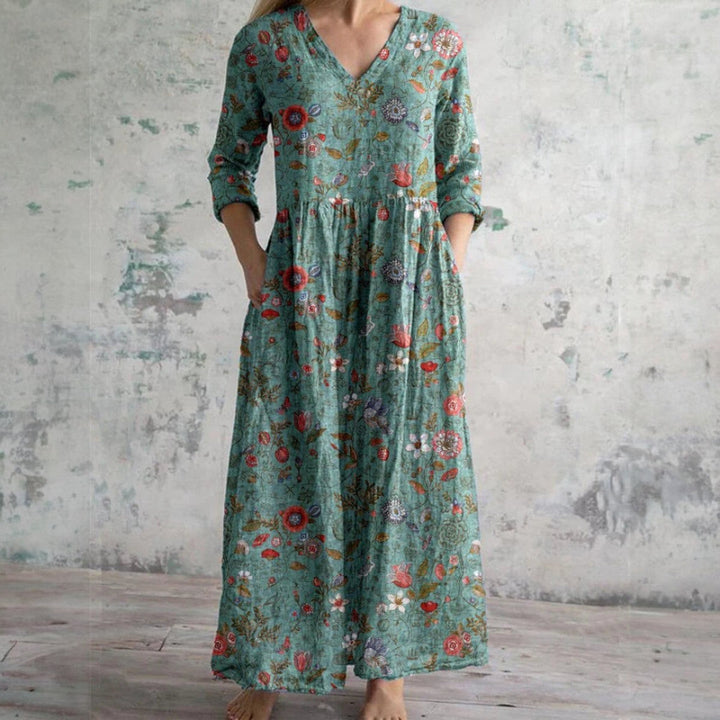 TENITA – POLISHED FLORAL LUXE TEXTURE DRESS